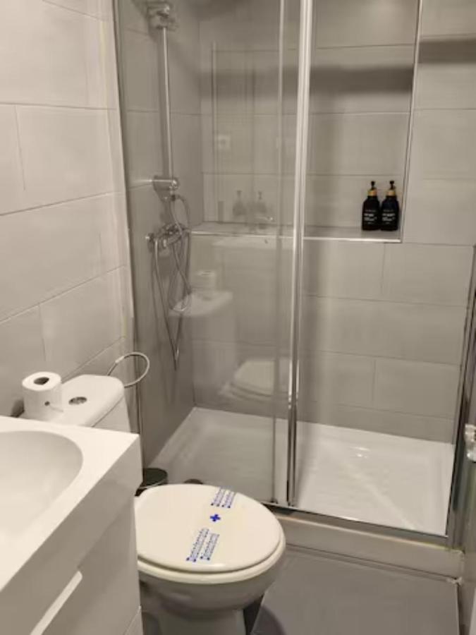 Apartamento Centro Bernabeu Wizink Feria Aeropuerto Madrid Exterior foto